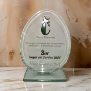 trofeos y placas de vidrio en lima